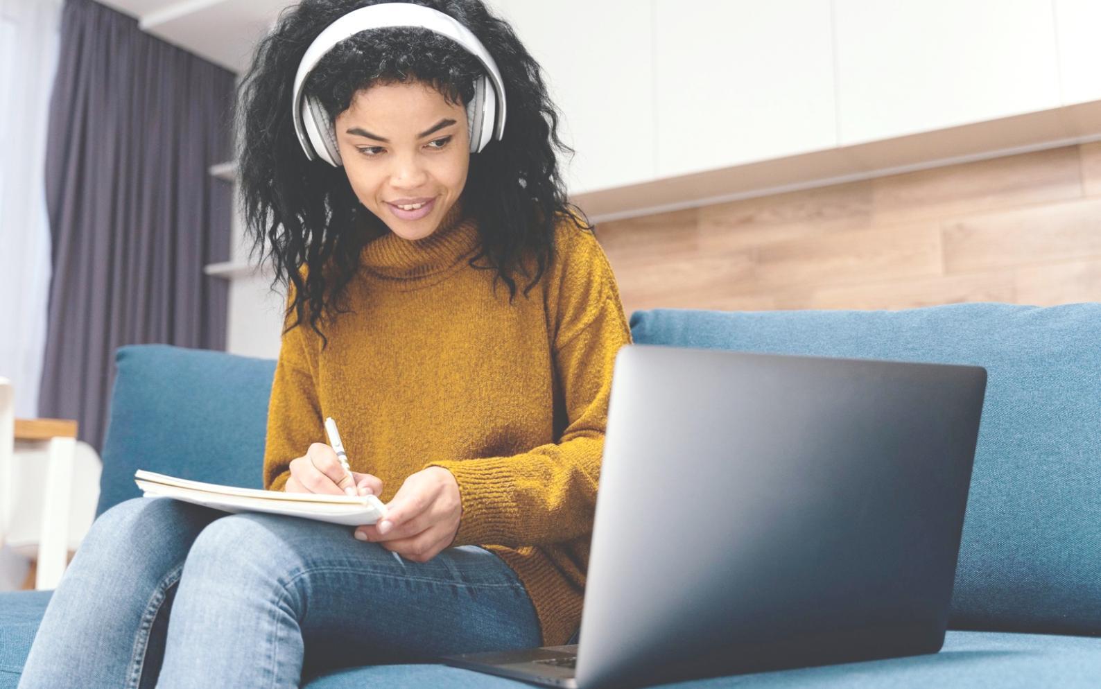 Analyse financière et gestion de trésorerie sur tableau de bord moderne